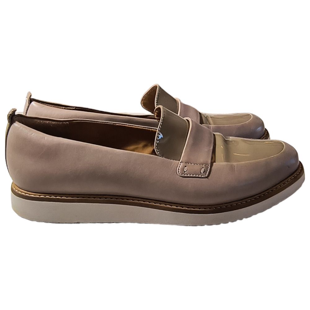 Clarks Glick Avalee Loafer Shoes Women's size 10 Tan Leather upper